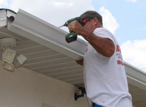 Fast, reliable and affordable custom seamless gutters in SW Florida